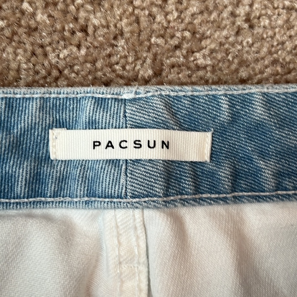 NWT PacSun Distressed Freeze Pop Mom Jeans - Picture 5 of 13